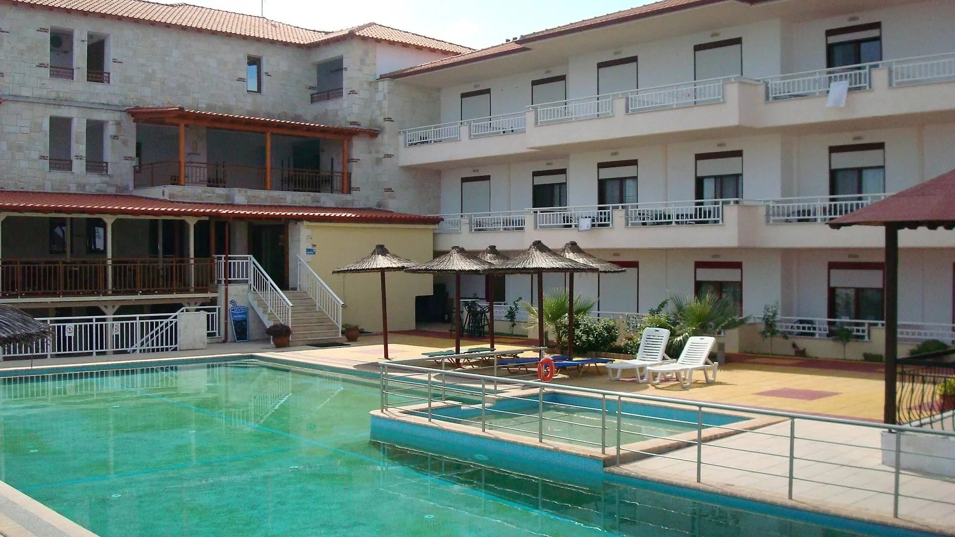 Hotel Medousa Kriopigi Aparthotel